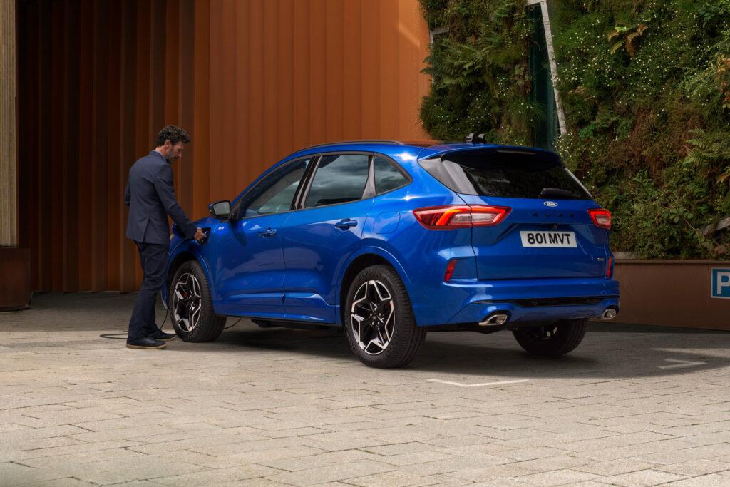 Rear view of the new Ford Kuga 2024